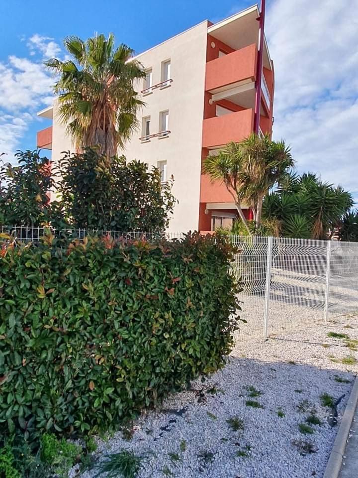 Logement Entier, Calme, Hyper Equipe Saint-Laurent-de-la-Salanque Extérieur photo
